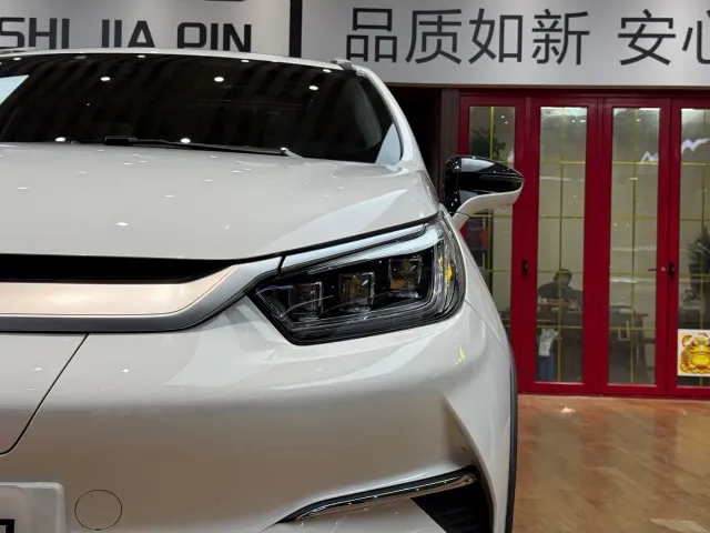 BYD Yuan Pro — Фото автомобиля 29