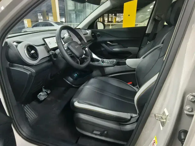 BYD Seal 05 DM-i — Фото автомобиля 4