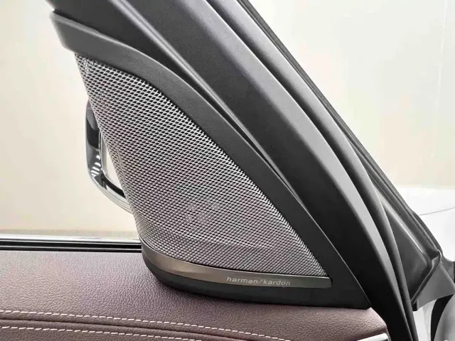 BMW 5 Series — Фото автомобиля 8