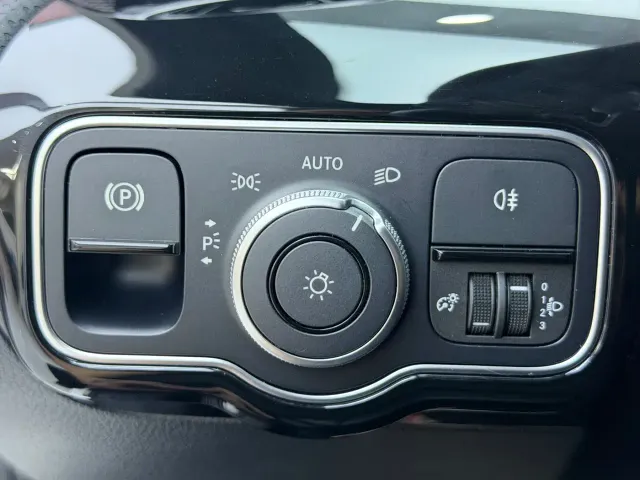 Mercedes-Benz A-Class — Фото автомобиля 9