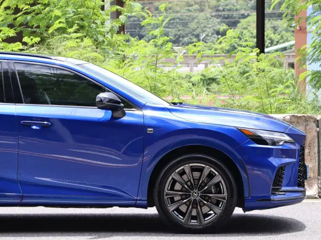 Lexus RX — Фото автомобиля 12