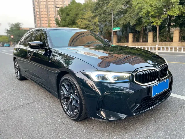 BMW 3 Series — Фото автомобиля 3