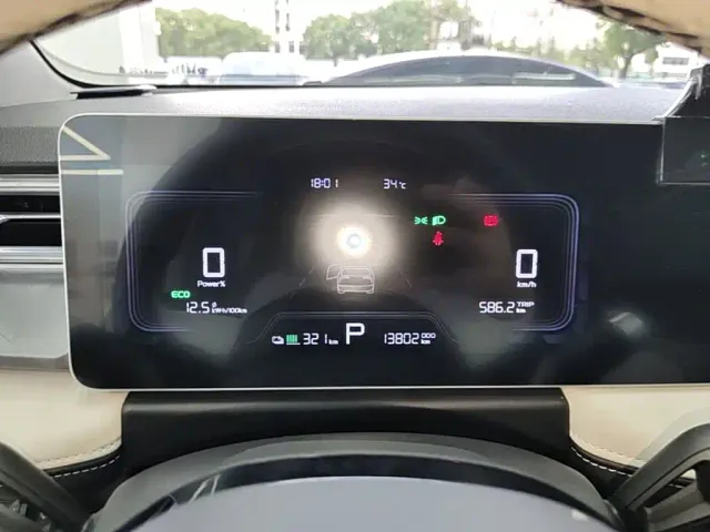 Geely Geometry E Firefly — Фото автомобиля 11