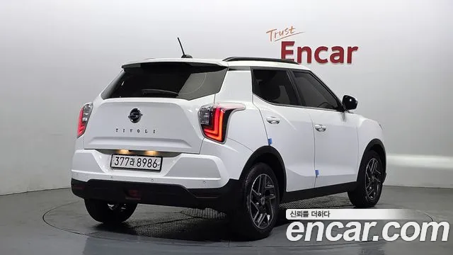 KG_Mobility_Ssangyong TIBOLI Very New Tivoli Бензин 1.5 2WD — Фото автомобиля 2