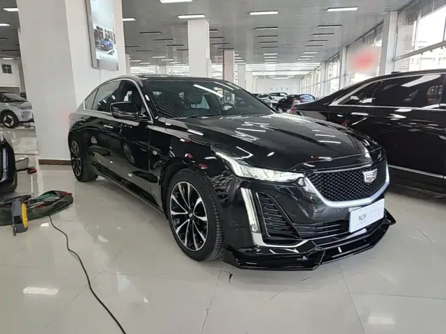 Cadillac CT5 — Фото автомобиля 3