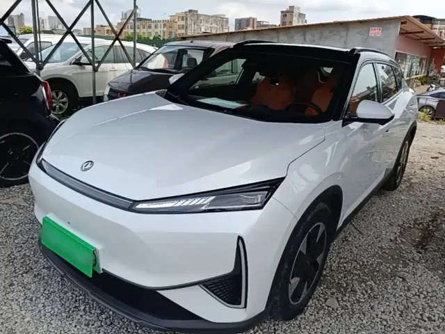 Фотография автомобиля — Dongfeng Fengshen L7