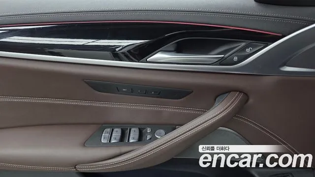 BMW 5 Series G30 — Фото автомобиля 29