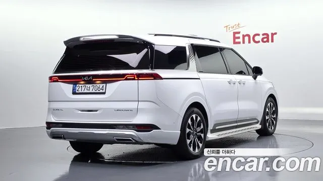Kia Canival Carnival 4 поколение Дизель 7 мест Signature — Фото автомобиля 2