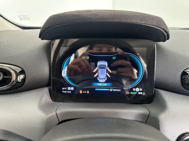 Leapmotor T03 — Фото автомобиля 15