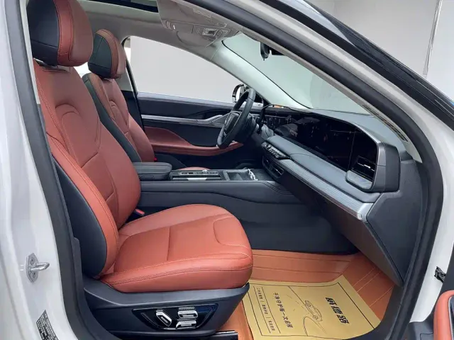 Lincoln Lincoln Z 2025 2.0T Premium Edition — Фото автомобиля 17