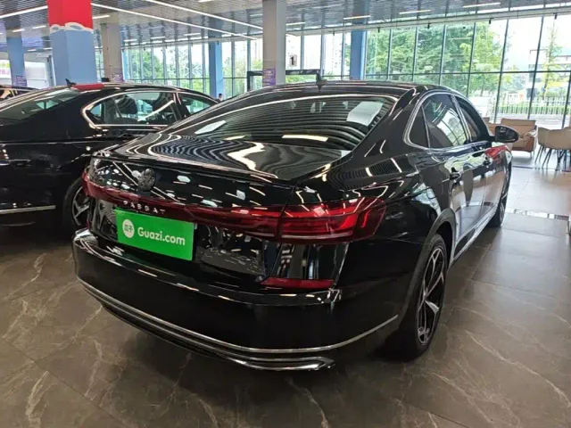 Volkswagen Passat — Фото автомобиля 6