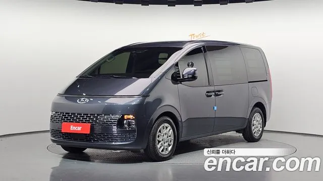 Фотография автомобиля — Hyundai Staria