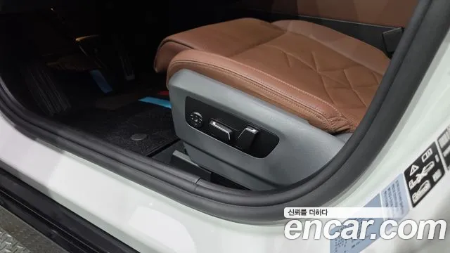 BMW 5-Series 5 серия (G60) 530i xDrive M Sport — Фото автомобиля 28