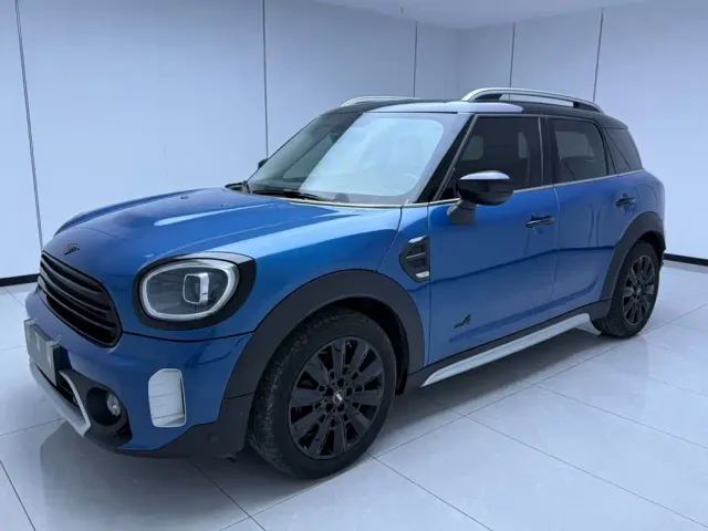 Фотография автомобиля — MINI Countryman