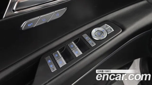 Genesis GV80 2.5T Бензин AWD — Фото автомобиля 24