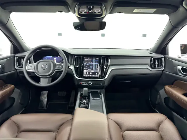 Volvo S60 — Фото автомобиля 7