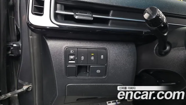 Hyundai Staria — Фото автомобиля 24
