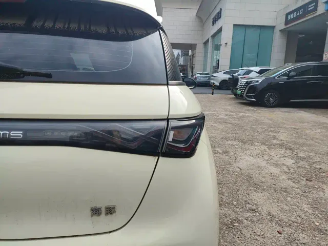BYD Dolphin — Фото автомобиля 14