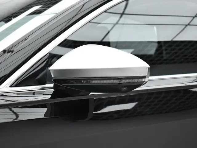 Audi A8 — Фото автомобиля 25