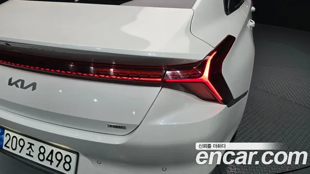 Kia K8 Hybrid — Фото автомобиля 8