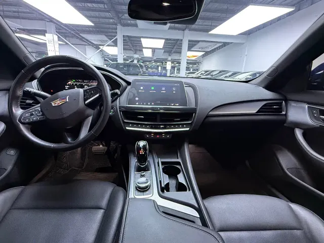 Cadillac CT5 — Фото автомобиля 15