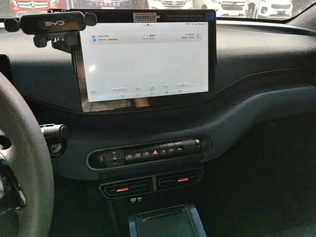 BYD Seagull — Фото автомобиля 12