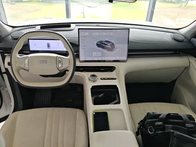 Geely Galaxy E5 — Фото автомобиля 9