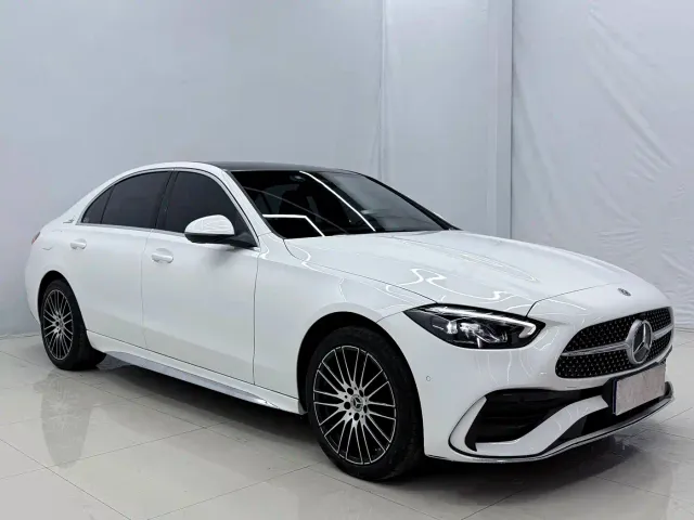 Mercedes-Benz C-Class — Фото автомобиля 3