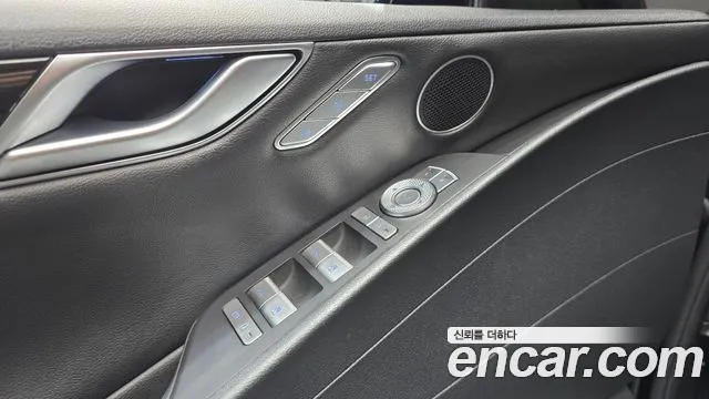 Genesis G80 Бензин 3.5 турбо AWD — Фото автомобиля 12