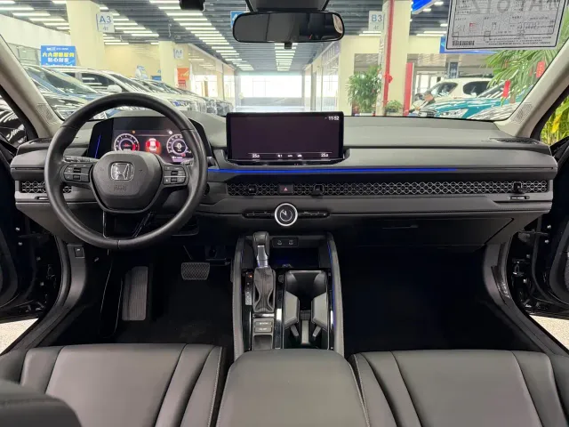 Honda Accord — Фото автомобиля 5