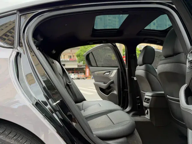 Cadillac CT5 — Фото автомобиля 27