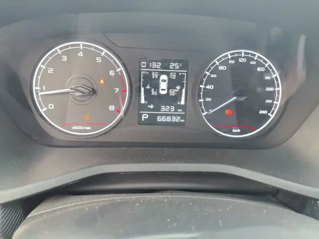 Geely Emgrand — Фото автомобиля 4
