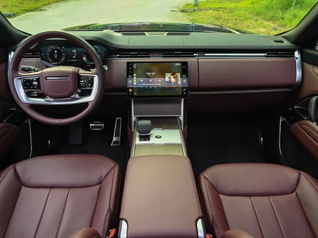 Land Rover Range Rover — Фото автомобиля 16
