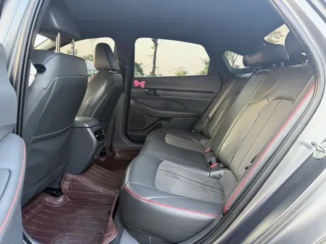 Hyundai Sonata — Фото автомобиля 6