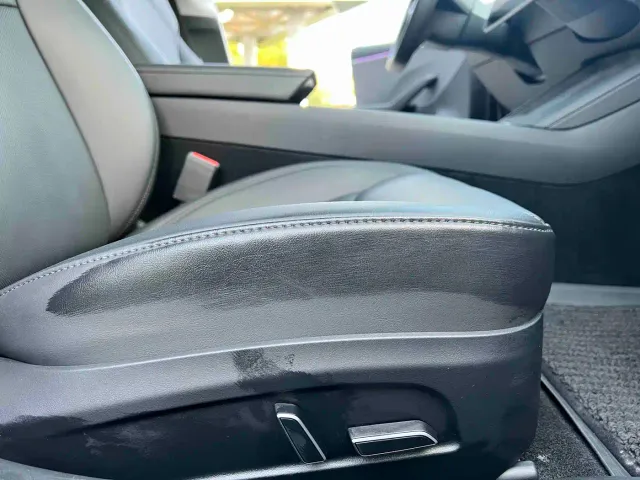 Tesla Model 3 — Фото автомобиля 14