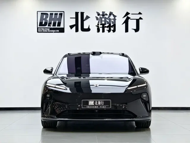 Nio ET5 Touring — Фото автомобиля 2