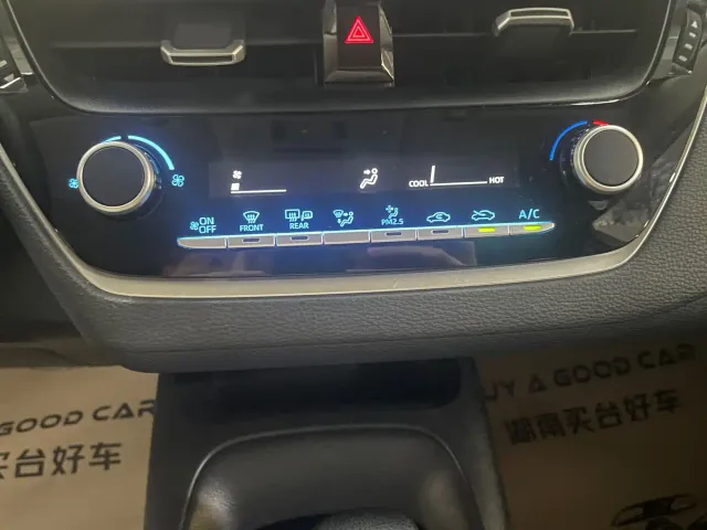 Toyota Corolla — Фото автомобиля 7