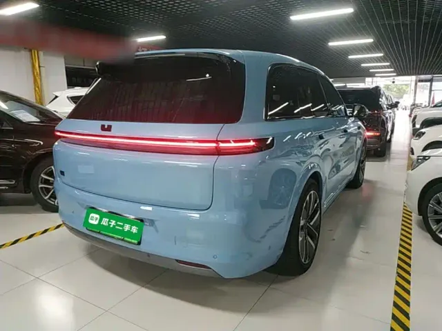 Li Auto Li L8 2024 Model Ultra — Фото автомобиля 6
