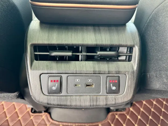 Nissan Ariya — Фото автомобиля 12