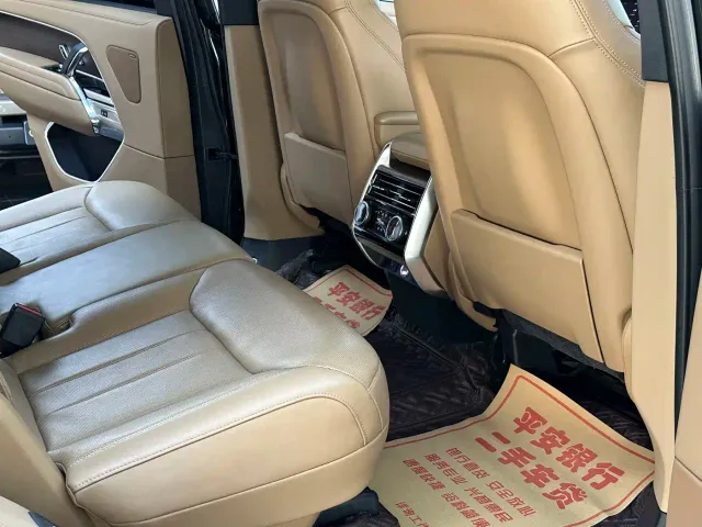 Land Rover Range Rover — Фото автомобиля 12