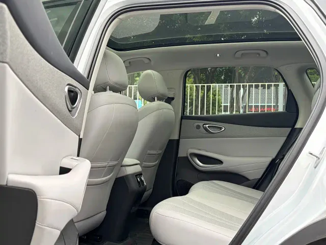 BYD Sealion 05 EV — Фото автомобиля 19