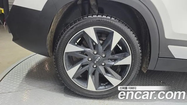 Kia Seltos — Фото автомобиля 5