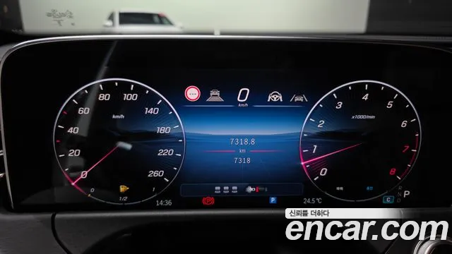 Mercedes-Benz E-Class — Фото автомобиля 8