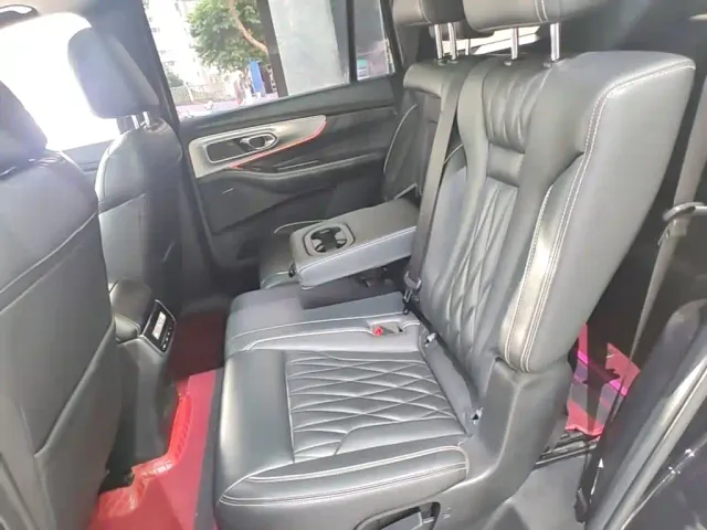 GAC Trumpchi GS8 — Фото автомобиля 16