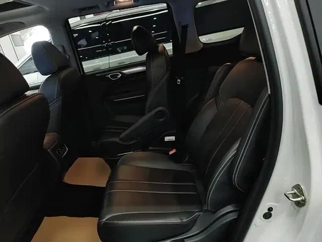 GAC Trumpchi M6 — Фото автомобиля 12