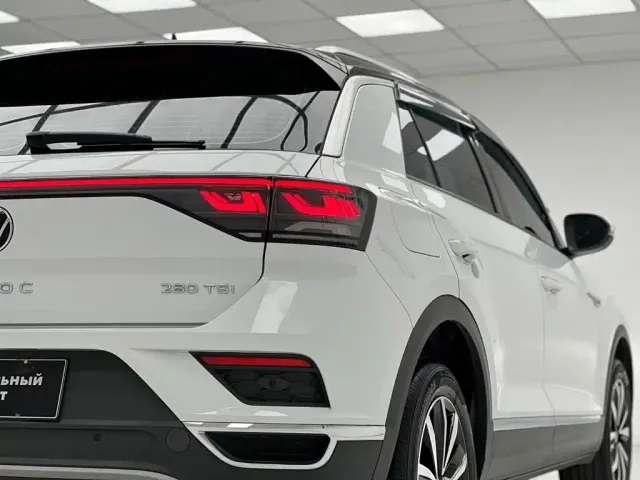 Volkswagen T-Roc — Фото автомобиля 17