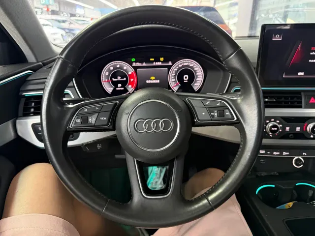 Audi A4L — Фото автомобиля 4