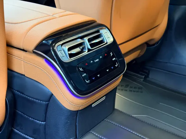 Mercedes-Benz S-Class — Фото автомобиля 16