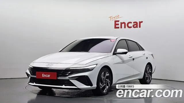 Фотография автомобиля — Hyundai Avante CN7
