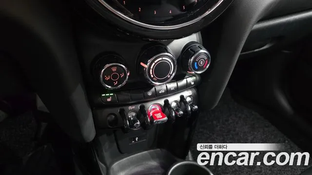 Mini Cooper Cooper Classic — Фото автомобиля 17